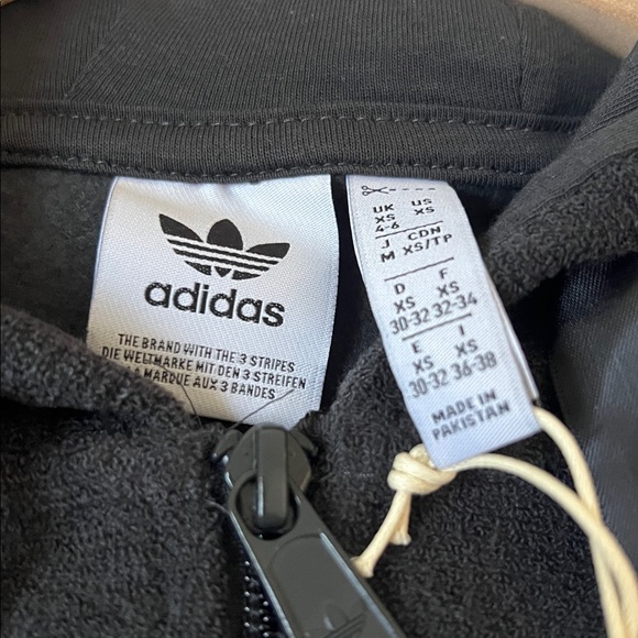 Adidas Black Cropped Hoodie - Picture 2 of 3
